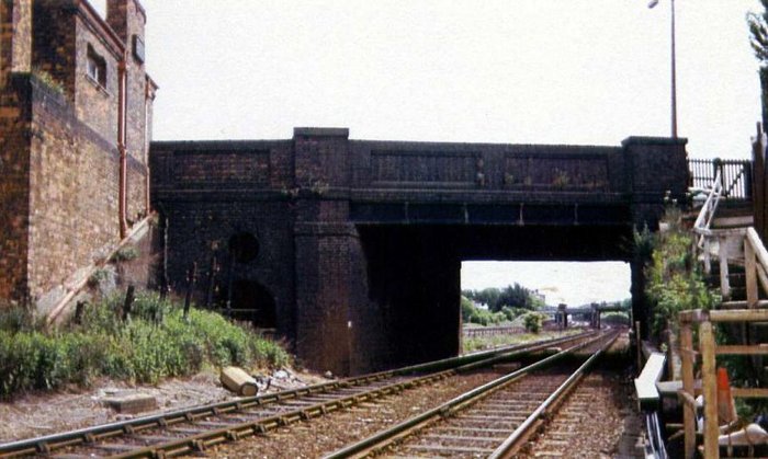 neasden_lane_775.jpg