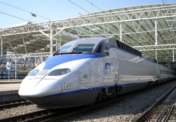 ktx_train_left_775.jpg
